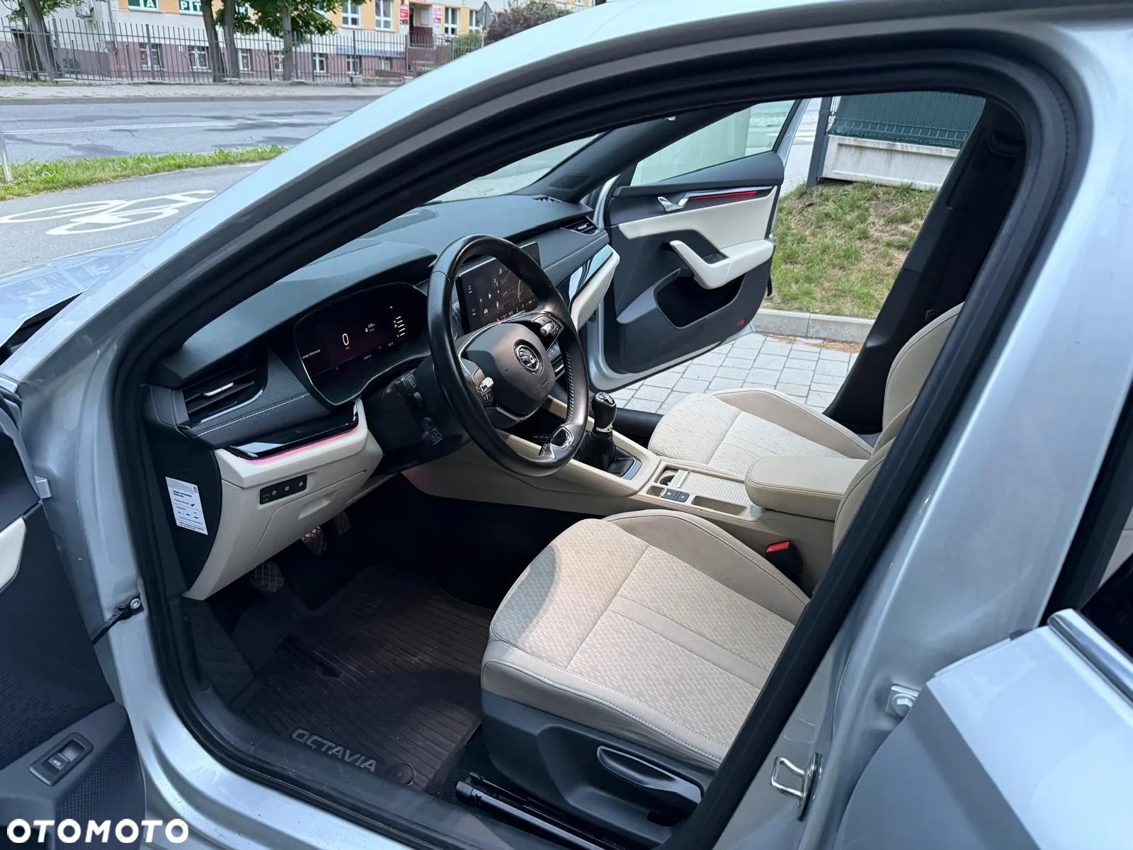 Skoda Octavia 1.5 TSI ACT Style - 11