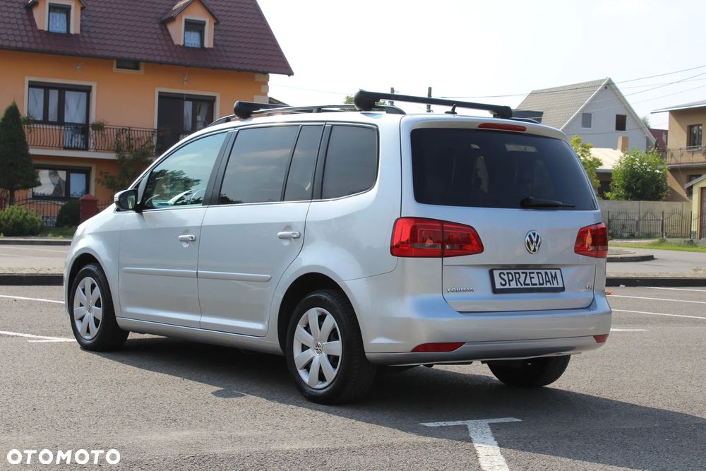 Volkswagen Touran 1.6 TDI DPF BlueMot Comfortline - 3