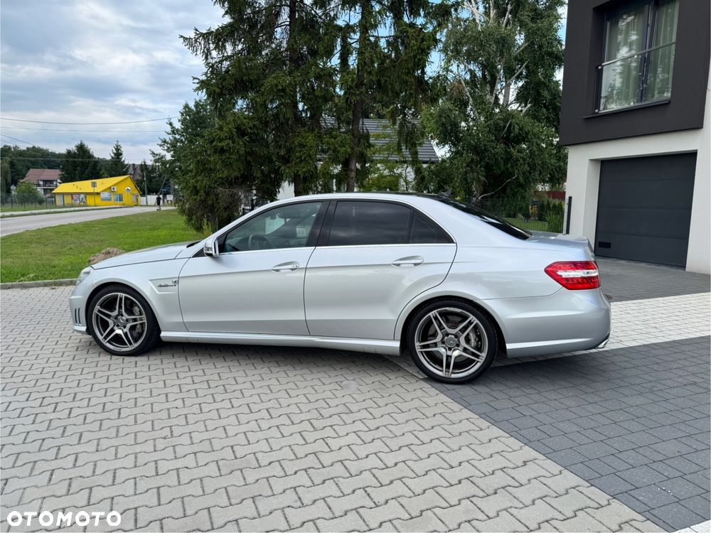 Mercedes-Benz Klasa E 63 AMG AMG Speedshift 7G-MCT - 9