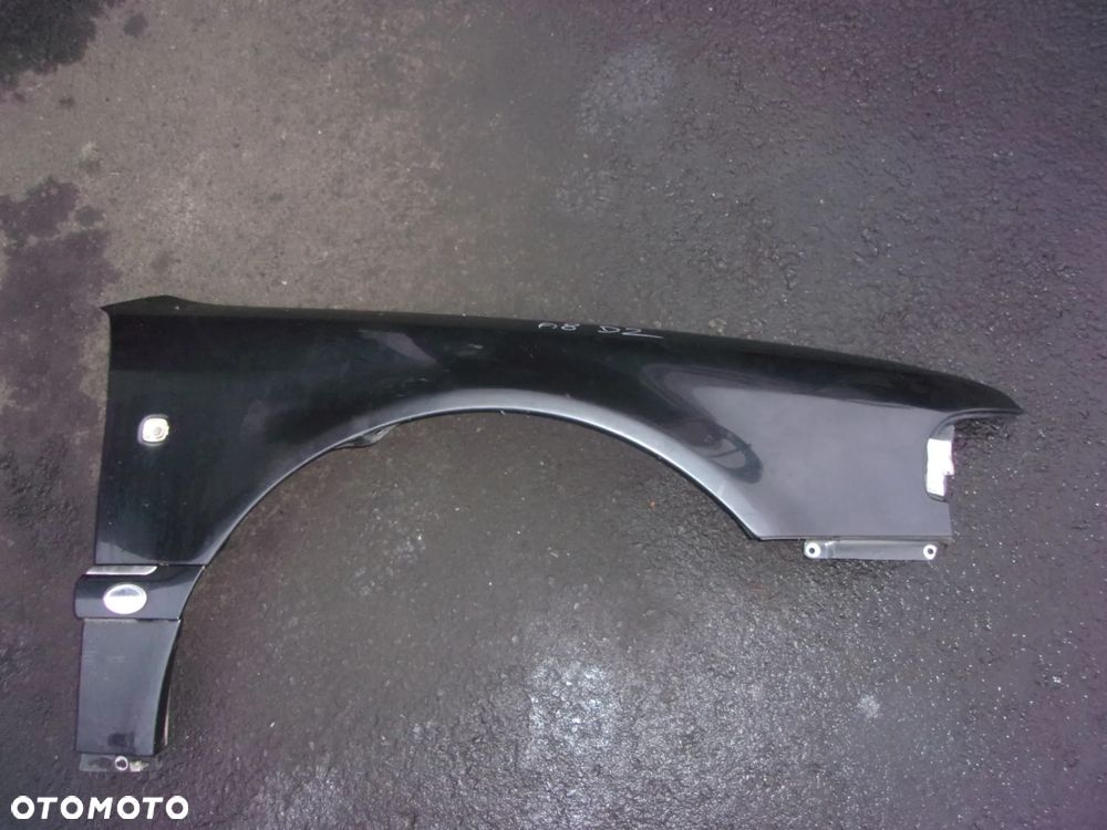 Błotnik PRAWY PRZÓD AUDI A8 D2