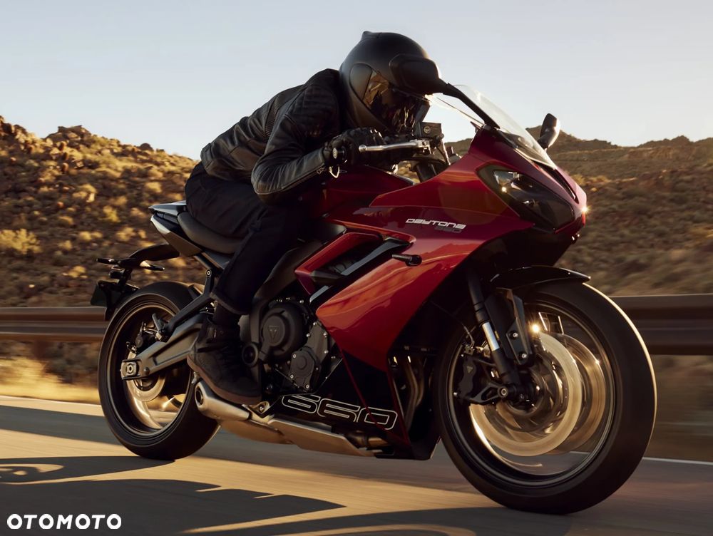 Triumph Daytona - 24