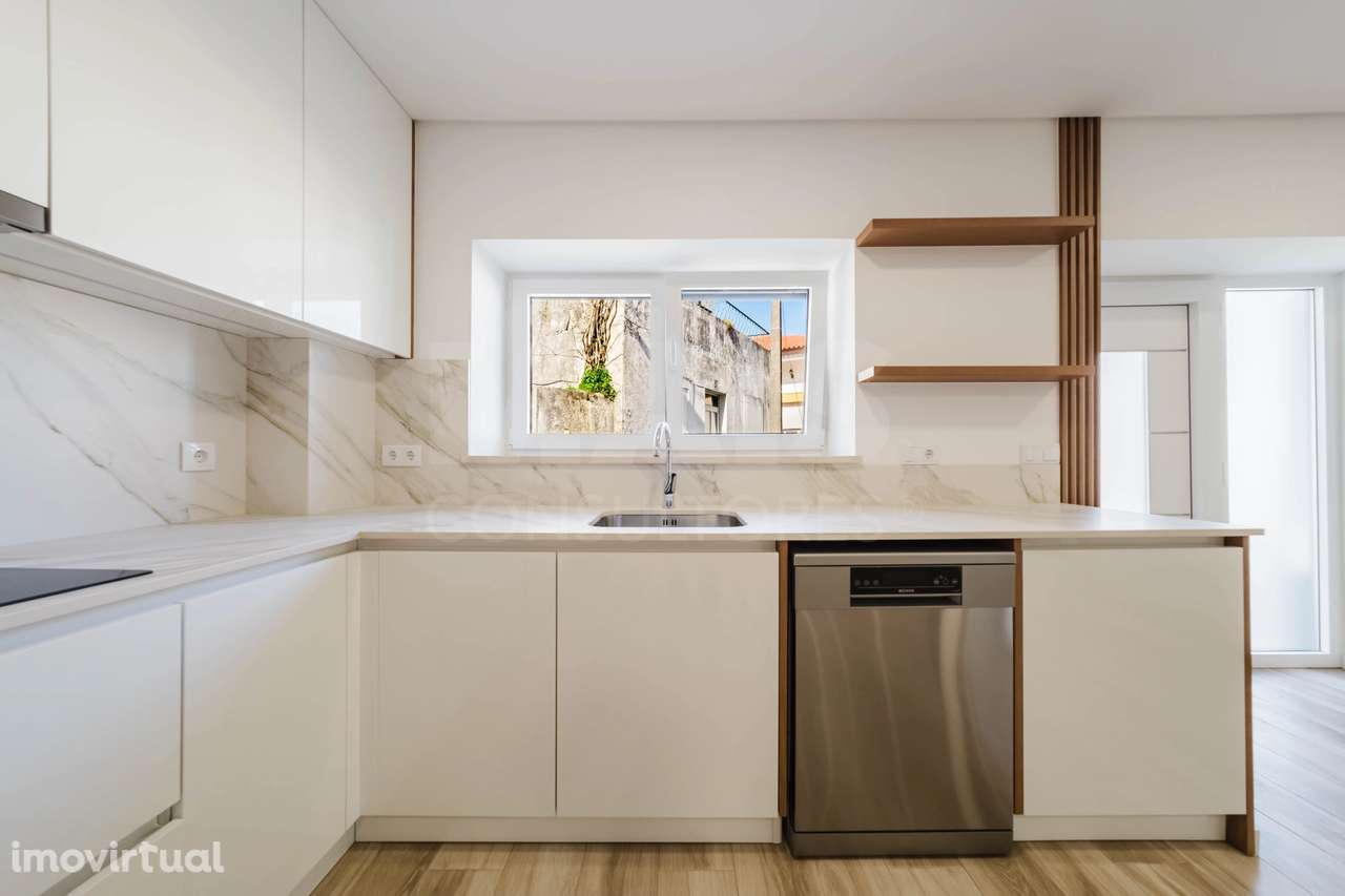 Moradia Remodelada T3 com terraço e pátio no Pó - Grande imagem: 5/37