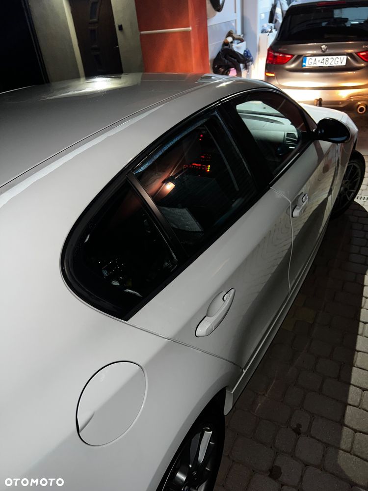 BMW Seria 1 116i - 5