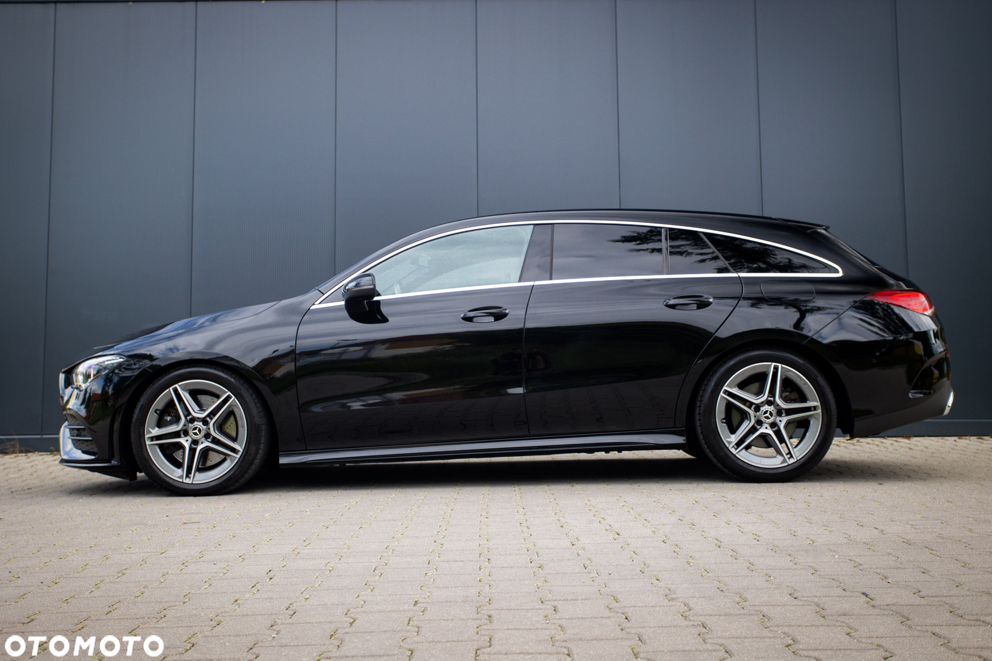 Mercedes-Benz CLA 250 4Matic Shooting Brake 7G-DCT AMG Line - 9