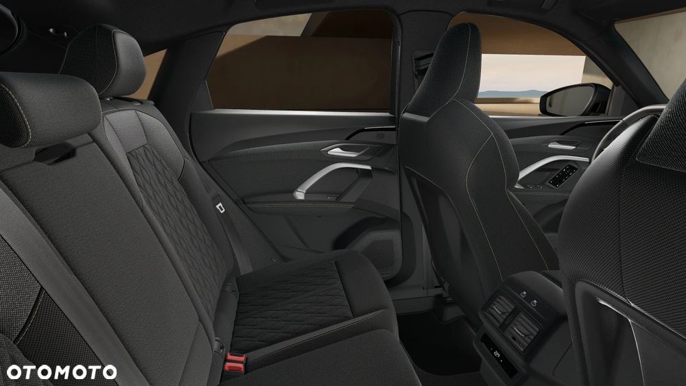 Audi Q5 Sportback - 12