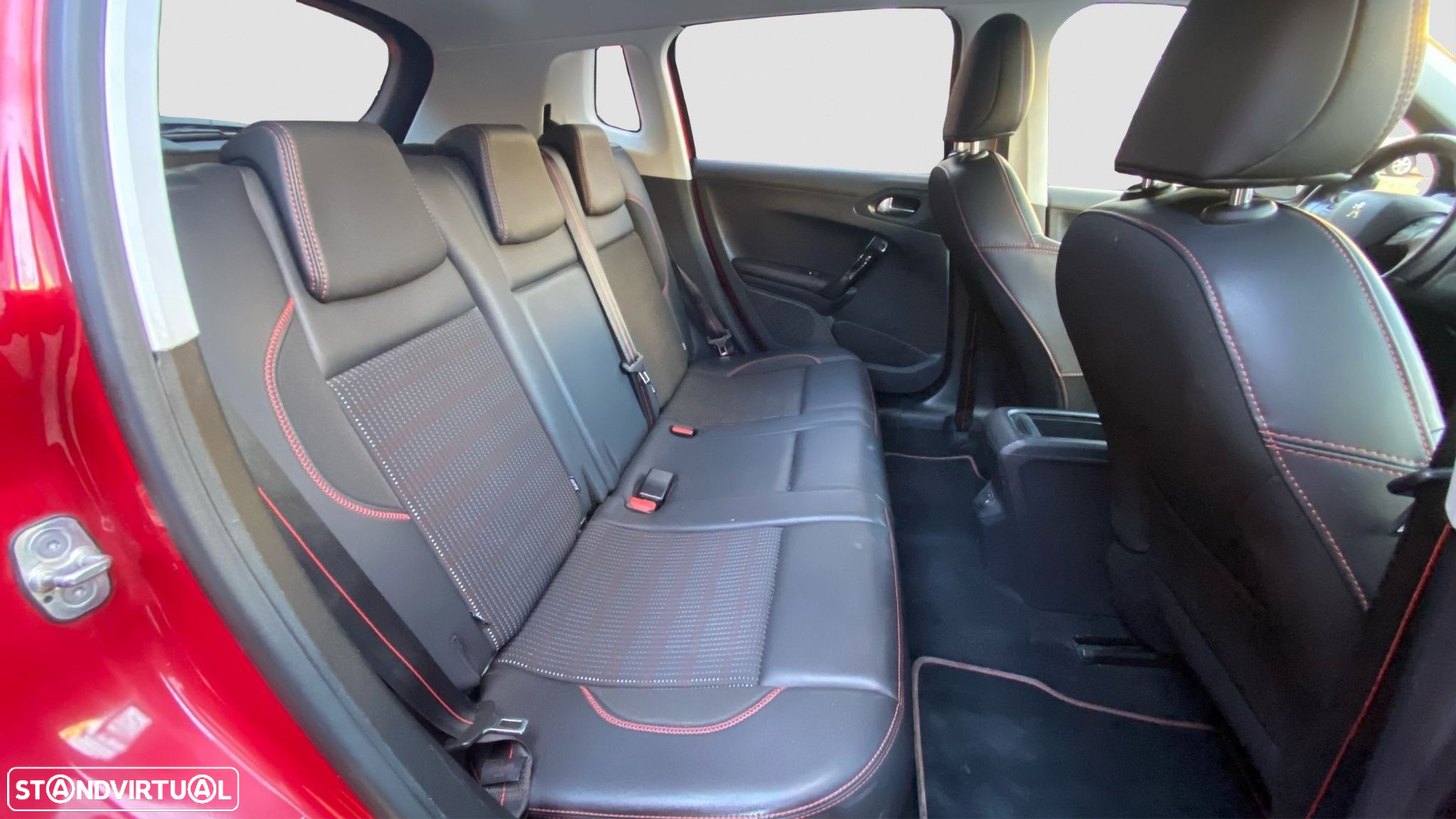 Peugeot 2008 1.2 PureTech GT Line - 13