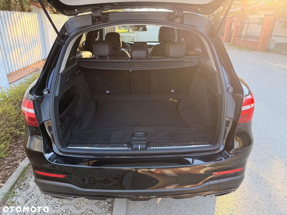 Mercedes-Benz GLC - 11