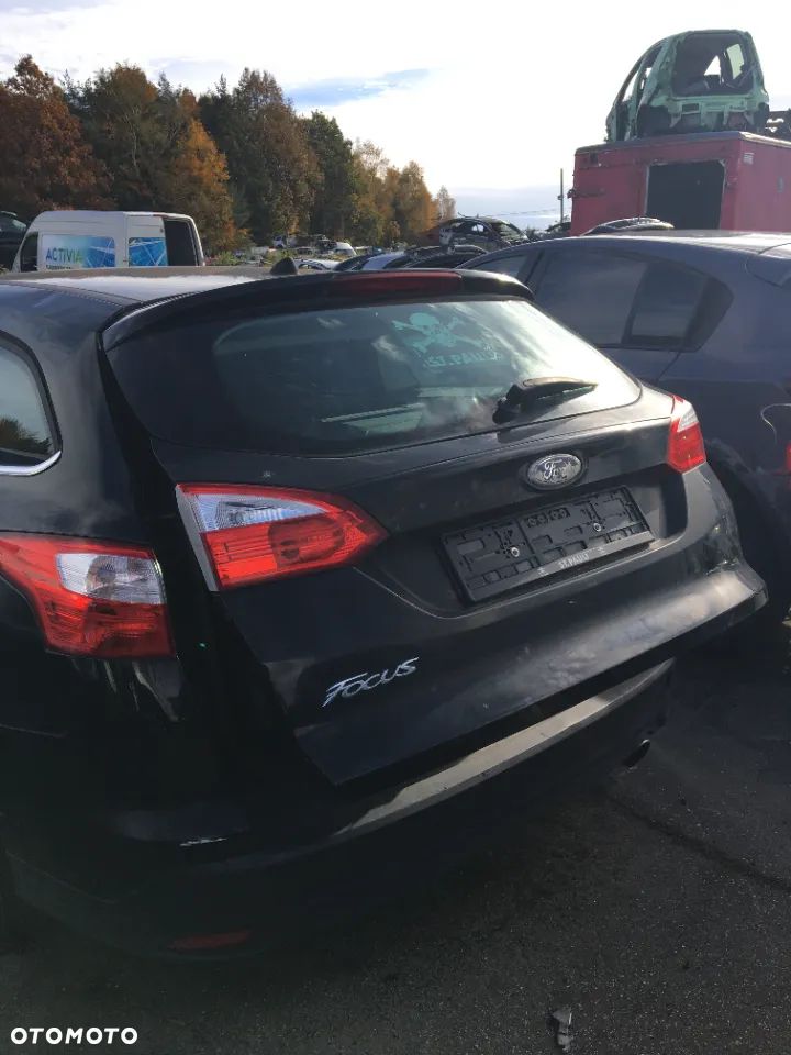 FORD FOCUS MK3 KLAPA BAGAŻNIKA - 3