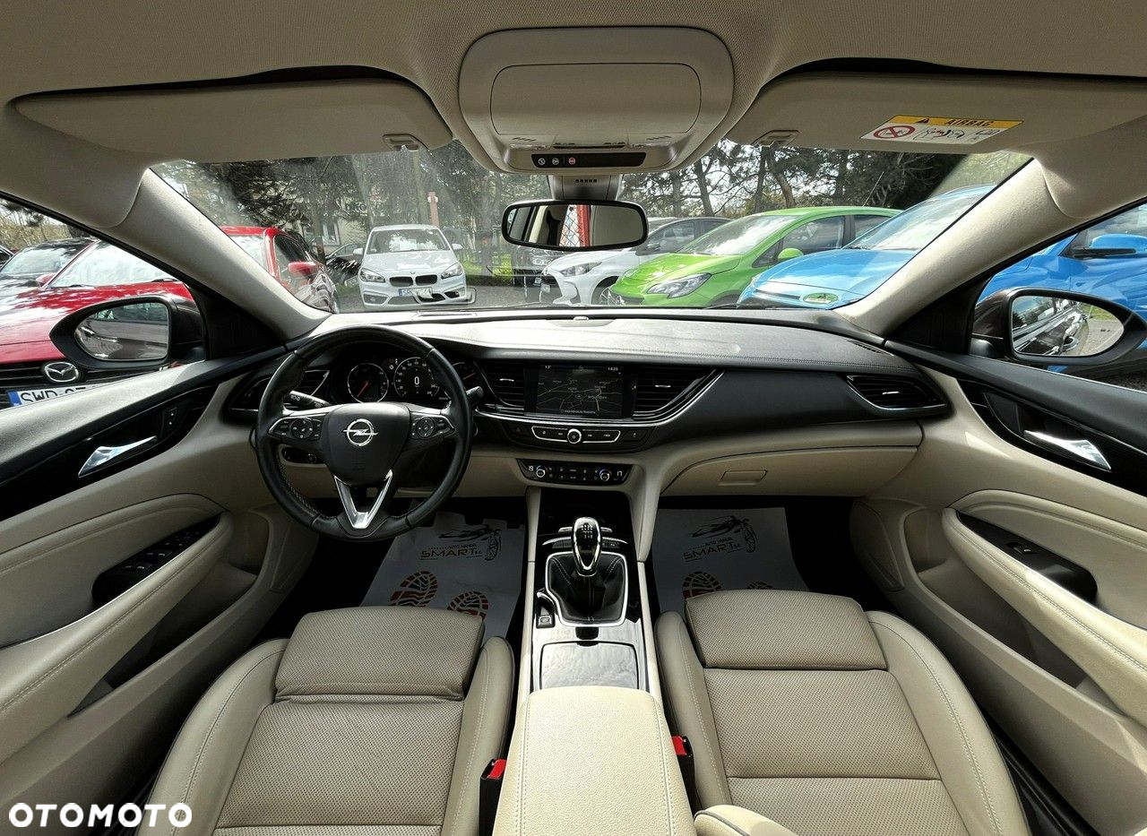 Opel Insignia - 19
