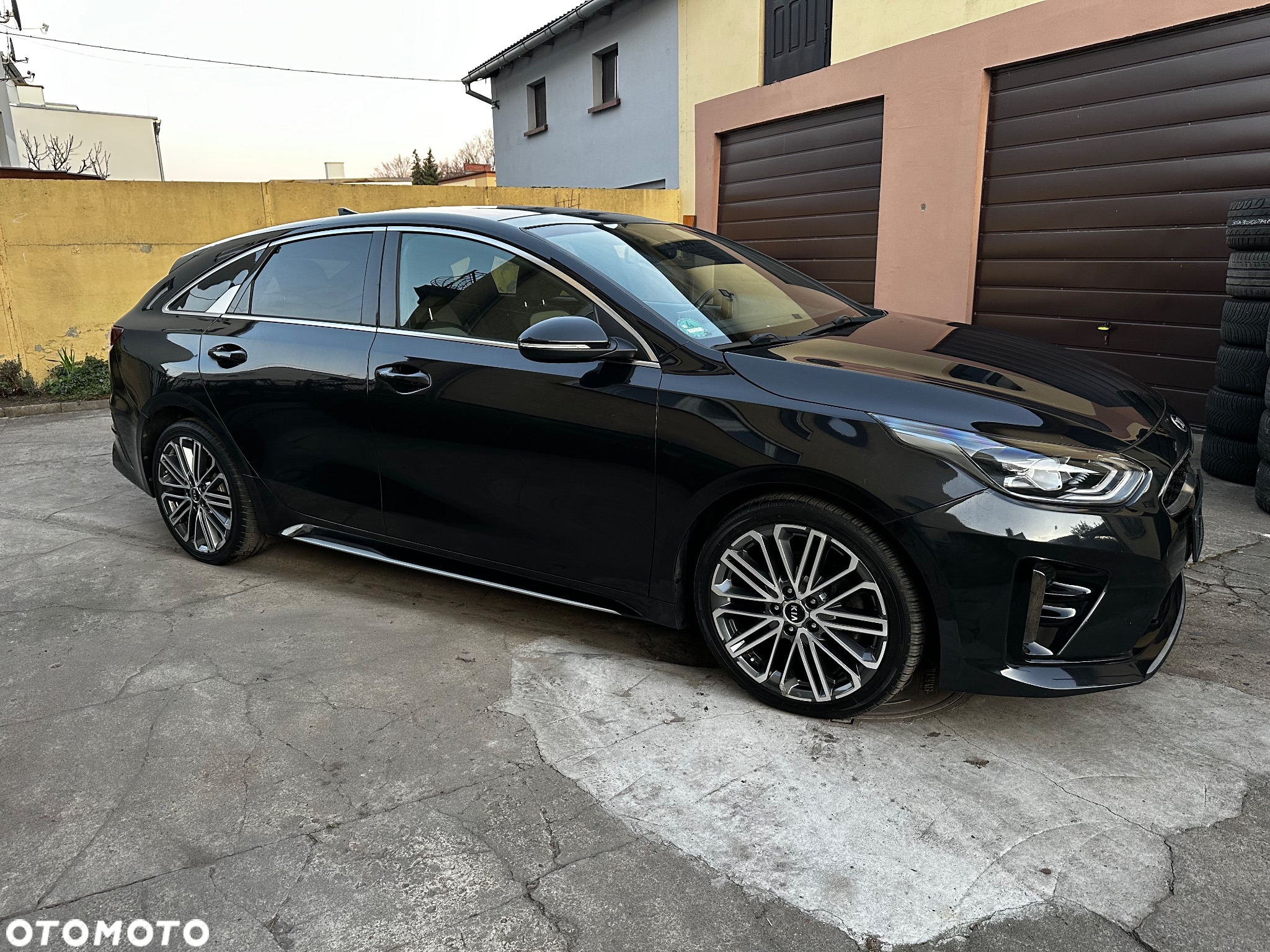 Kia ProCeed 1.4 T-GDI DCT7 OPF GT LINE - 11