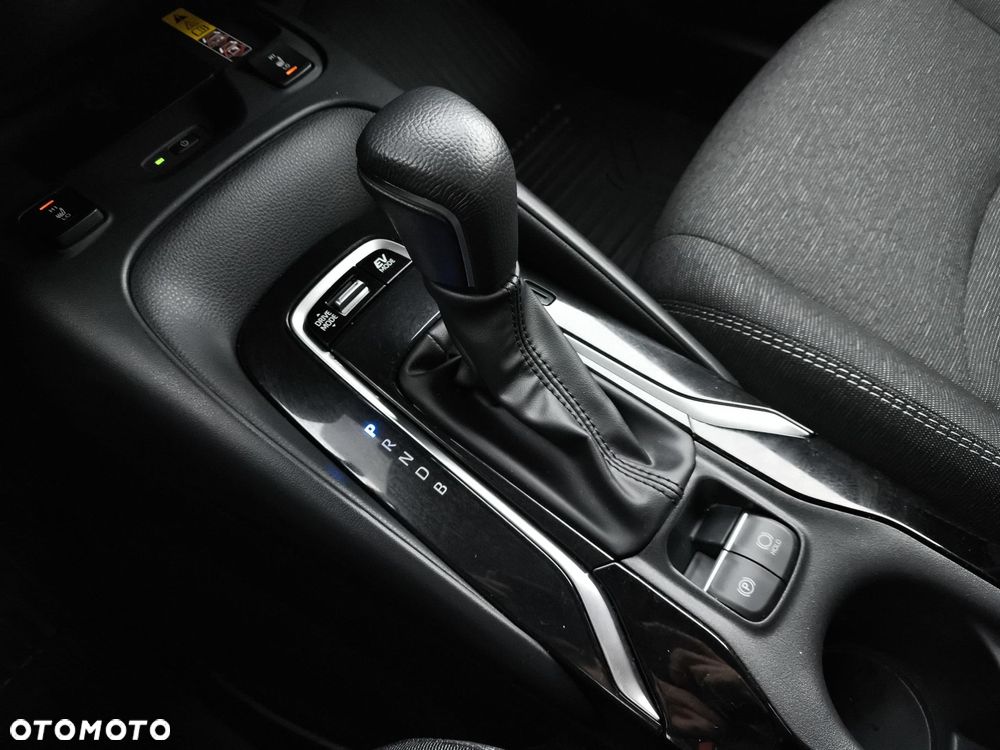 Toyota Corolla 1.8 Hybrid Style - 24