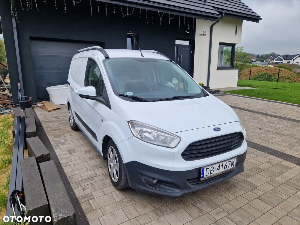 Ford transit courier - 7