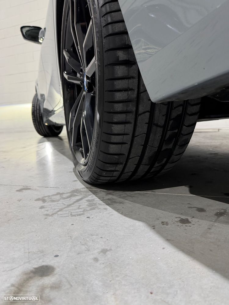 BMW 330 e Pack Desportivo M Pro Auto - 44