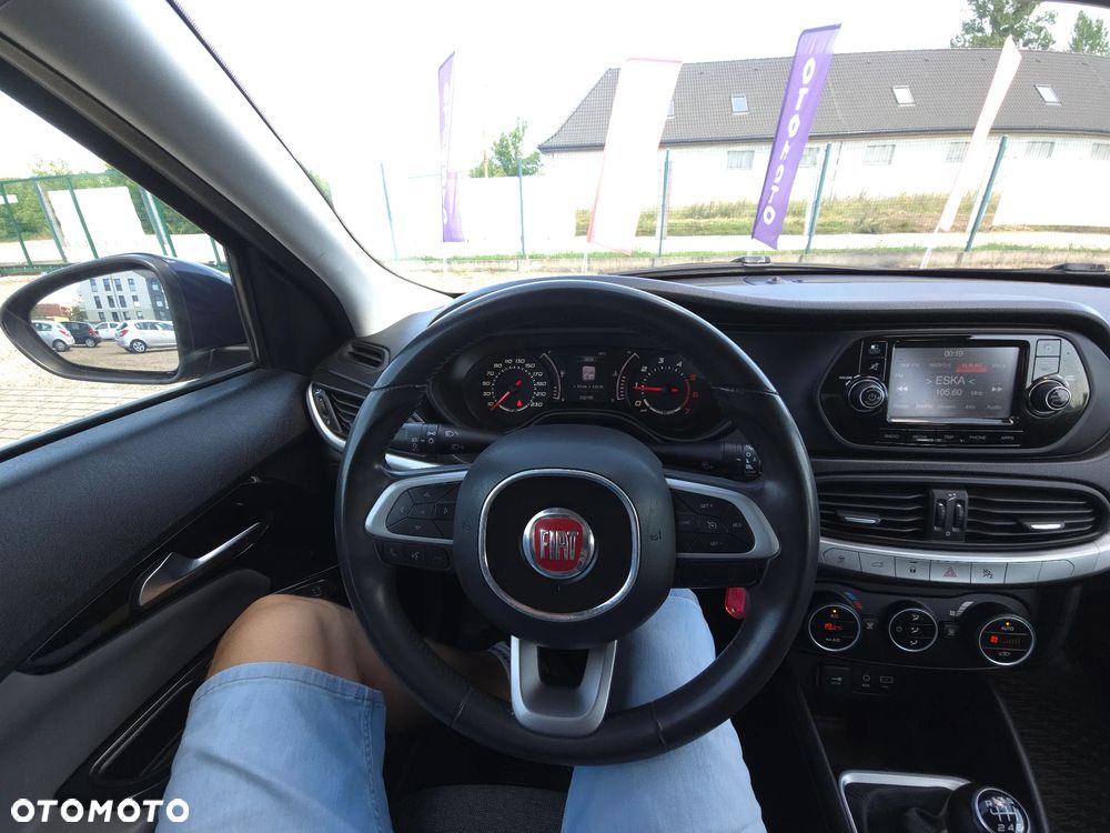 Fiat Tipo 1.6 MultiJet 16v Lounge - 29
