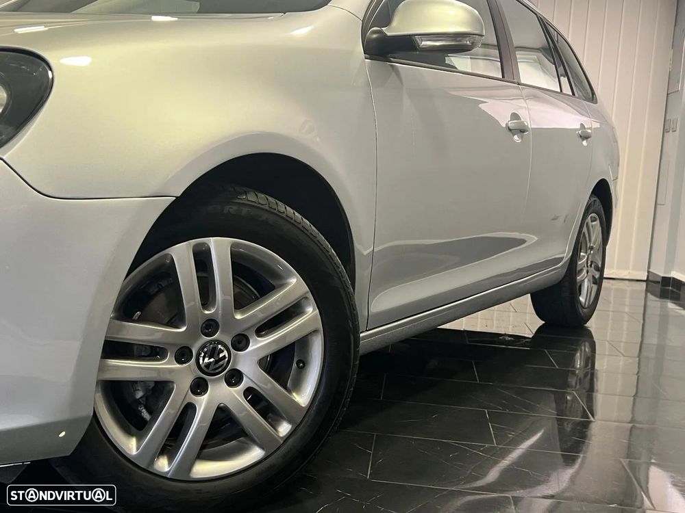 VW Golf Variant 1.6 TDi Confortline - 25