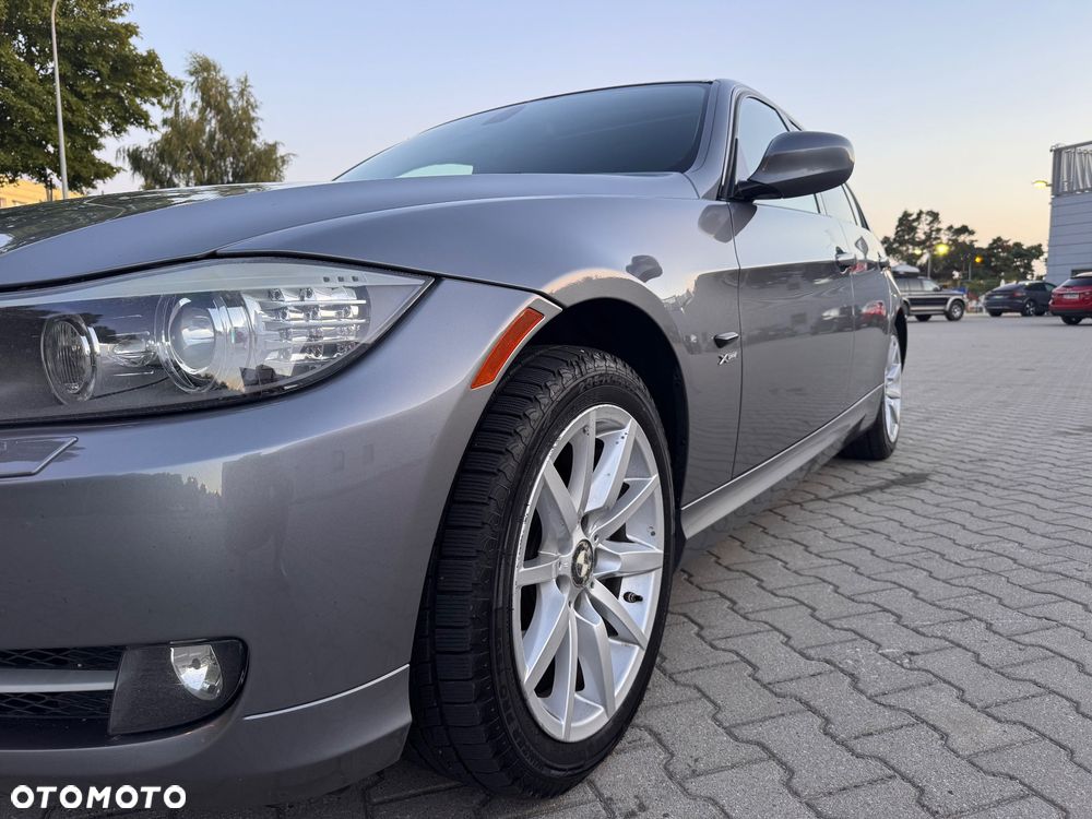 BMW Seria 3 335i xDrive Edition Sport - 13