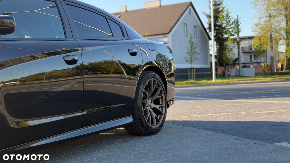 Dodge Charger 6.4 Scat Pack - 6