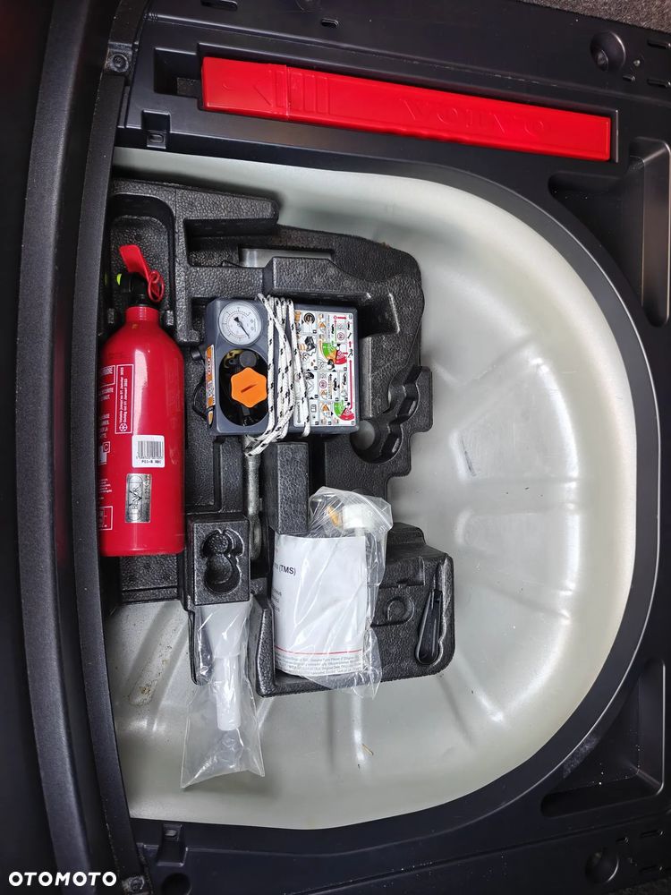 Volvo V40 D2 Drive-E Kinetic - 23