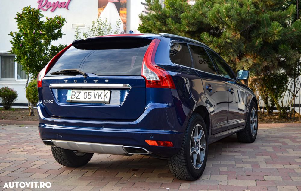 Volvo XC 60 D5 AWD Geartronic Ocean Race - 2