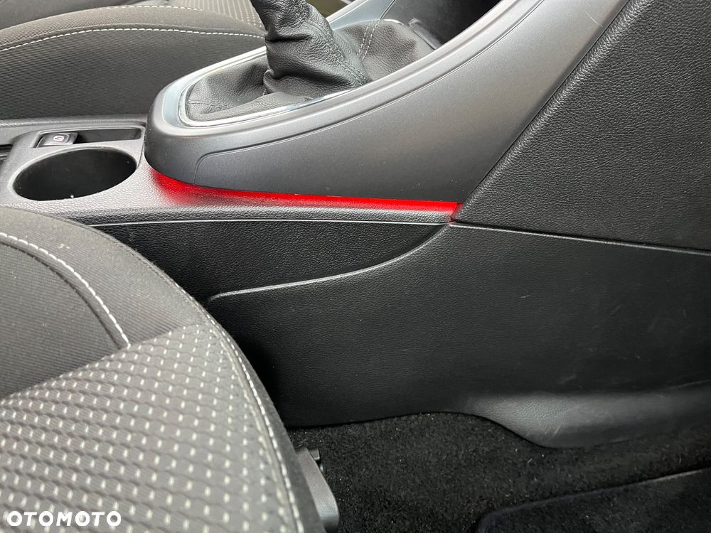 Opel Astra 1.4 Turbo Style - 18