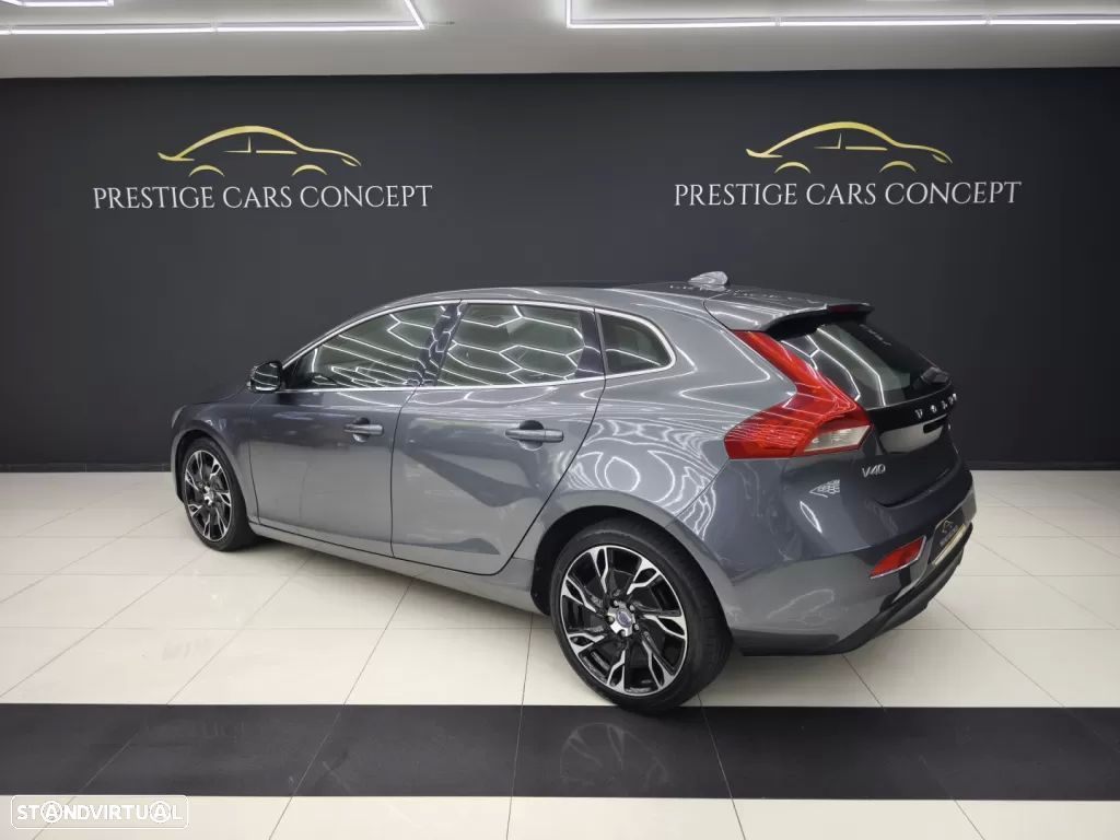 Volvo V40 1.6 D2 Momentum Eco - 5