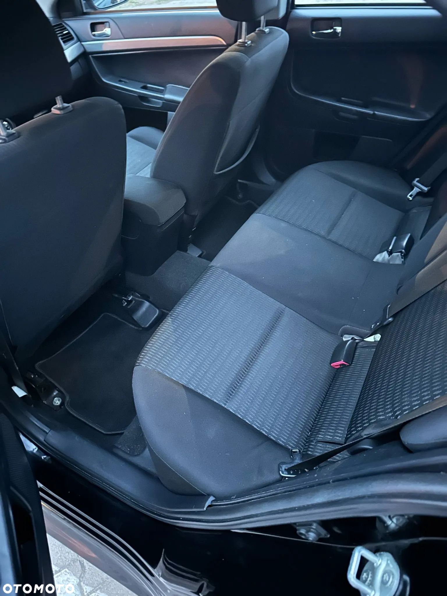 Mitsubishi Lancer 1.6 Invite - 8