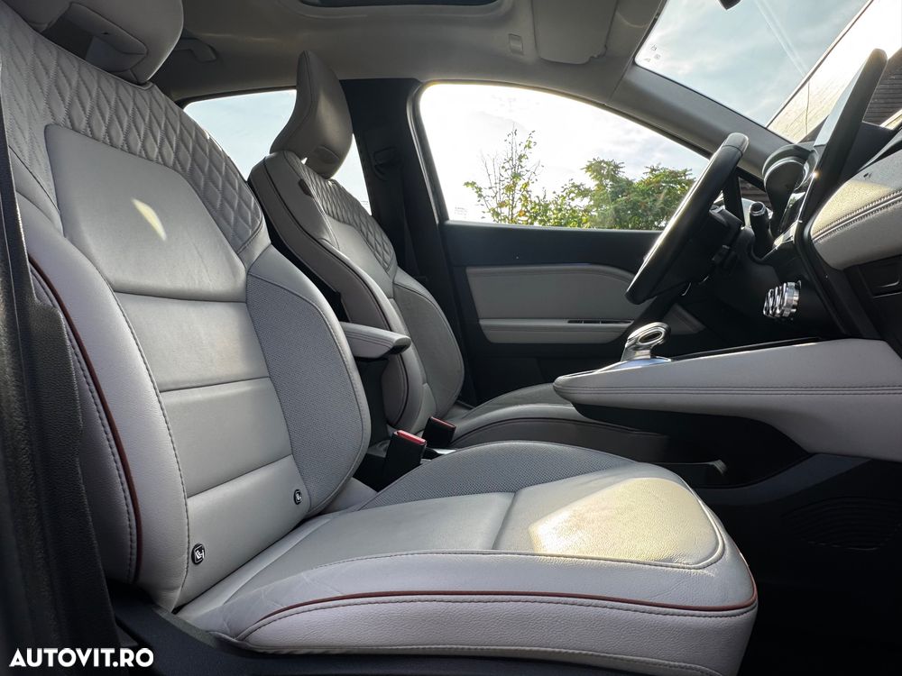 Renault Captur PHEV 160 Engineered - 28