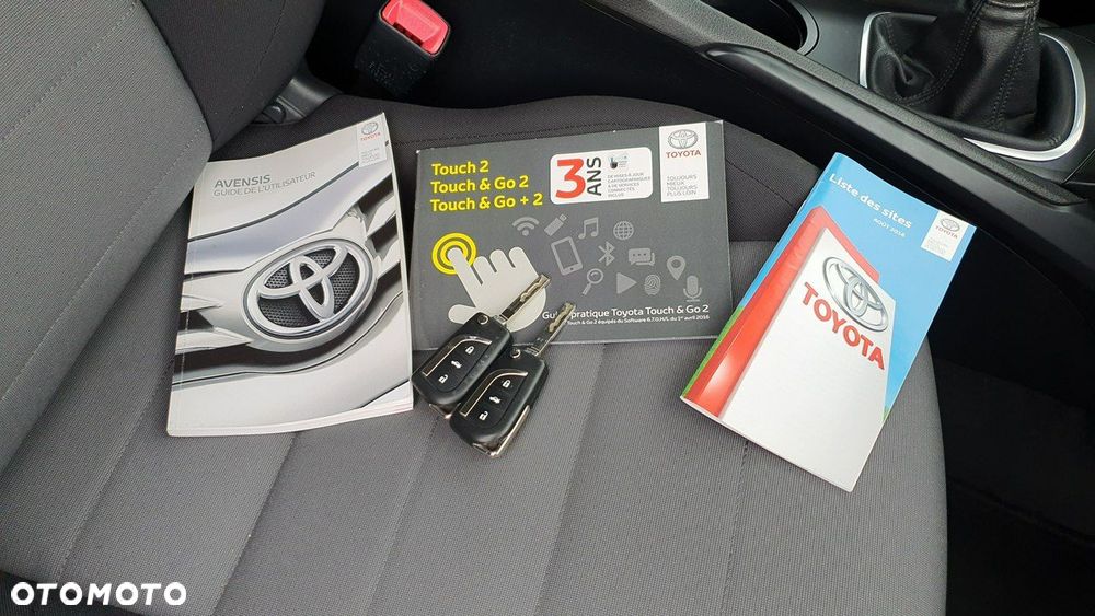 Toyota Avensis - 29