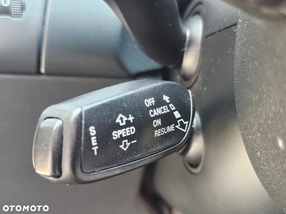 Audi A4 Avant 2.0 TDI DPF multitronic S line Sportpaket - 22