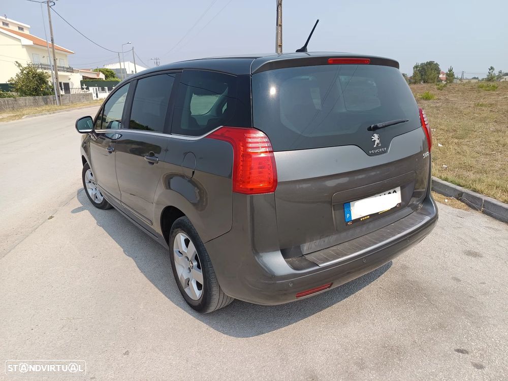 Peugeot 5008 1.6 HDi Allure J17 - 2