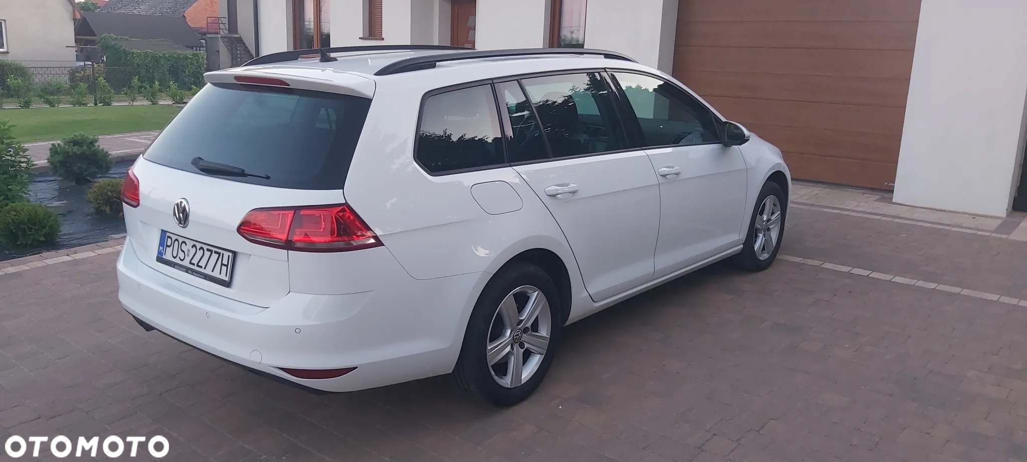 Volkswagen Golf 2.0 BlueTDI DSG Comfortline - 5