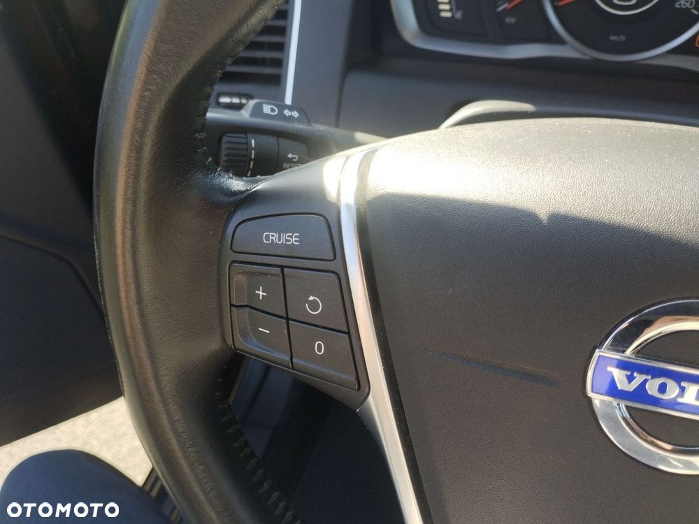 Volvo XC 60 - 23