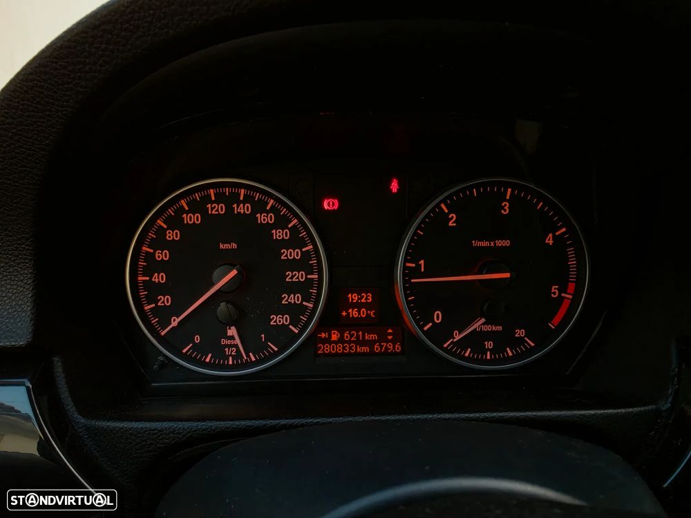 BMW 320 d Coupe - 10