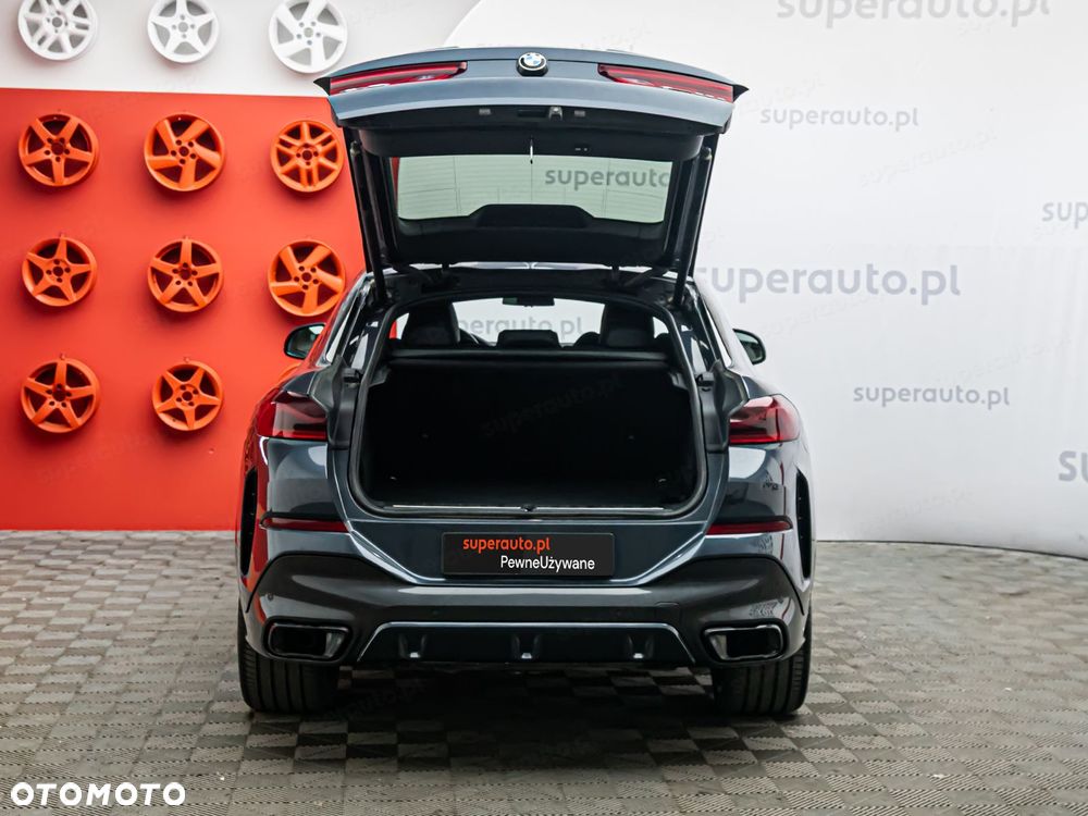 BMW X6 - 24
