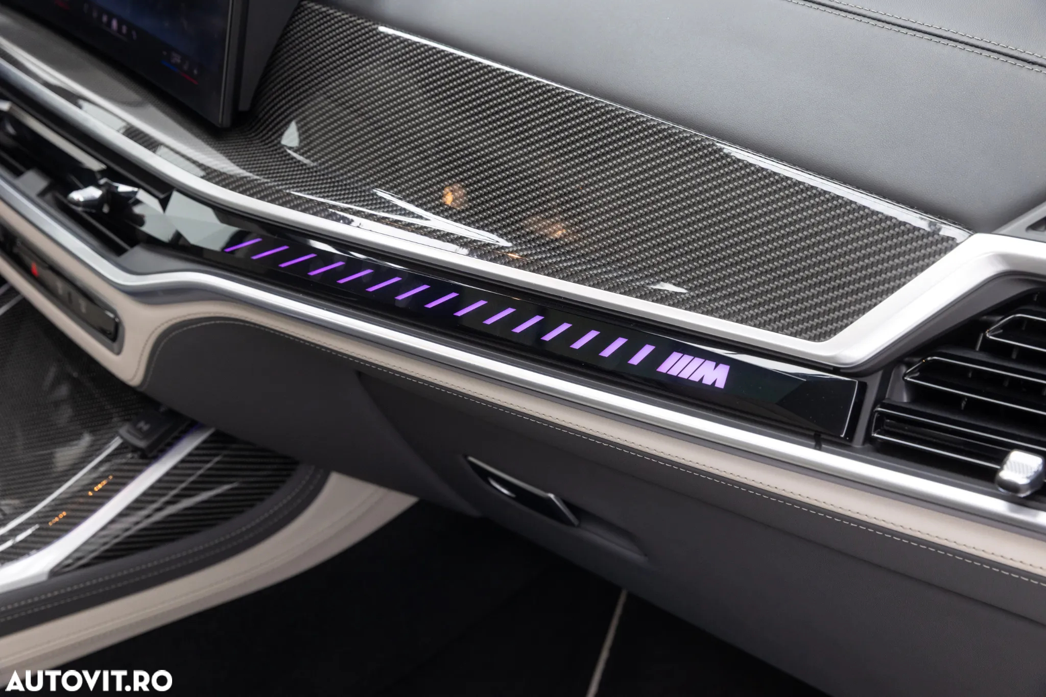 BMW X7 M60i xDrive AT MHEV - 35