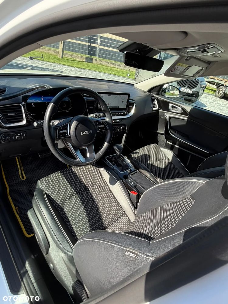 Kia Ceed 1.5 T-GDI Business Line Plus DCT - 4