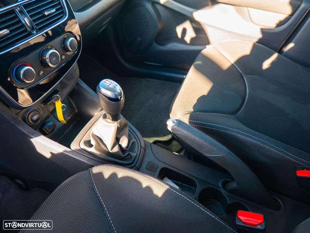 Renault Clio 1.5 dCi Zen - 19