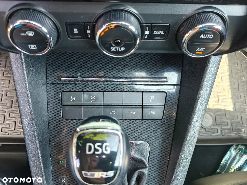 Skoda Octavia 2.0 TDI RS DSG - 14