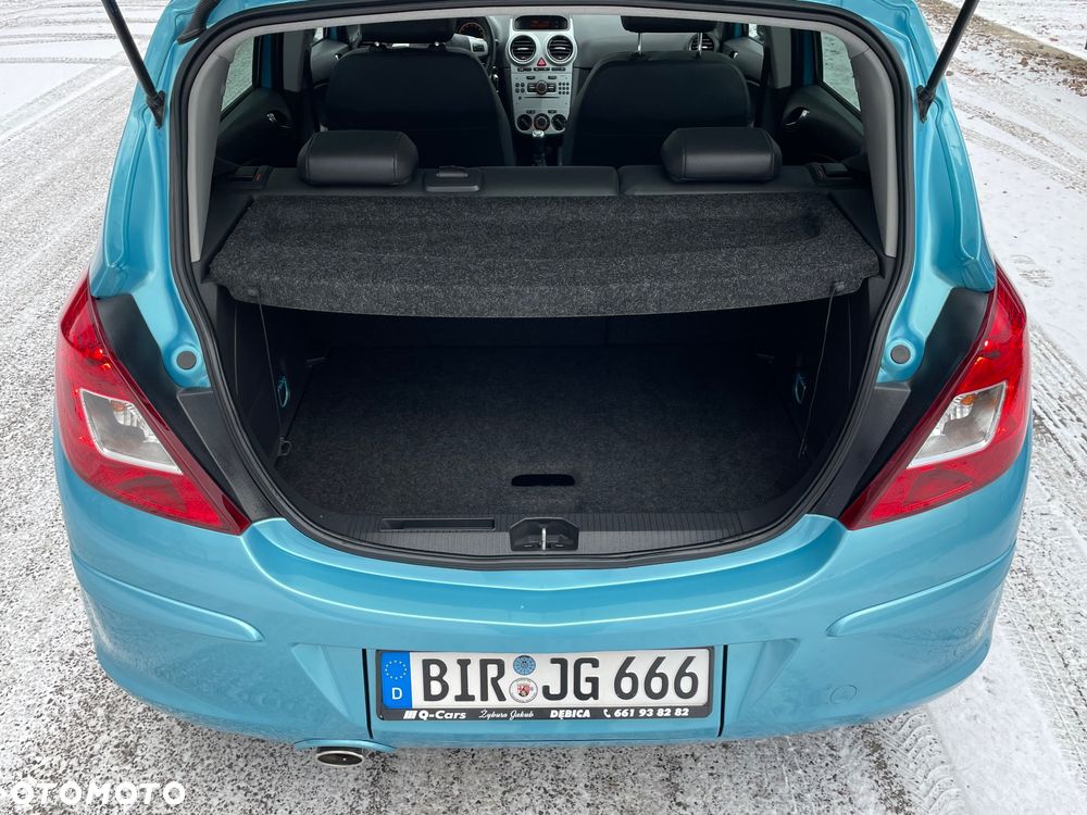 Opel Corsa 1.4 16V 150 Jahre - 25