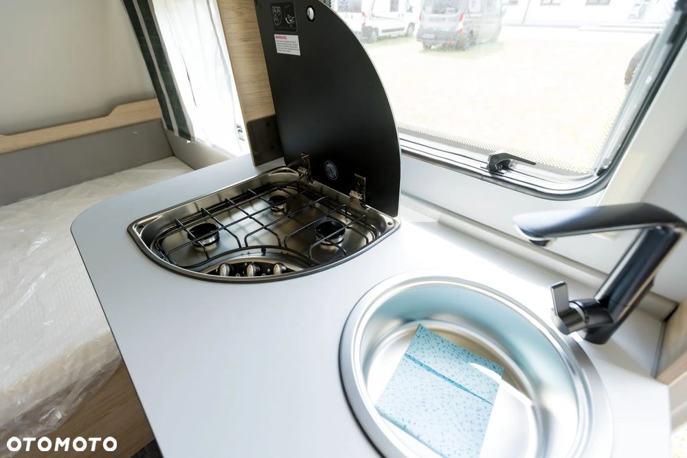 Weinsberg CARA ONE 390 QD - 12