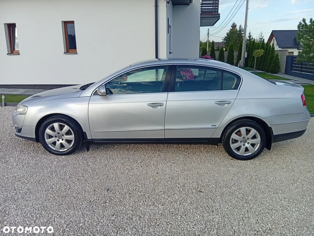 Volkswagen Passat - 3