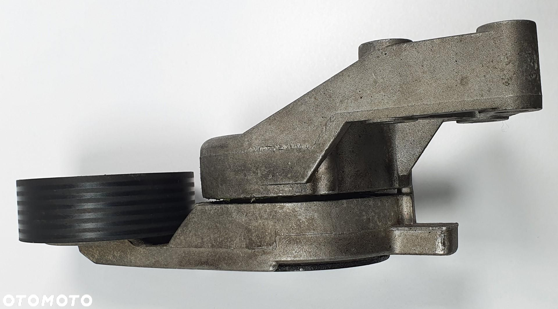 ROLKA NAPINACZ PASKA KLINOWEGO AUDI TT 8N 1.8 T - 3