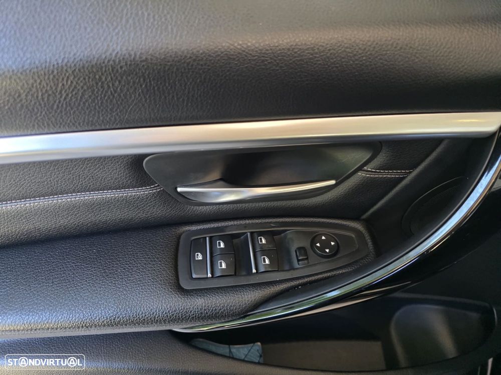 BMW 318 d Touring Line Sport Auto - 28