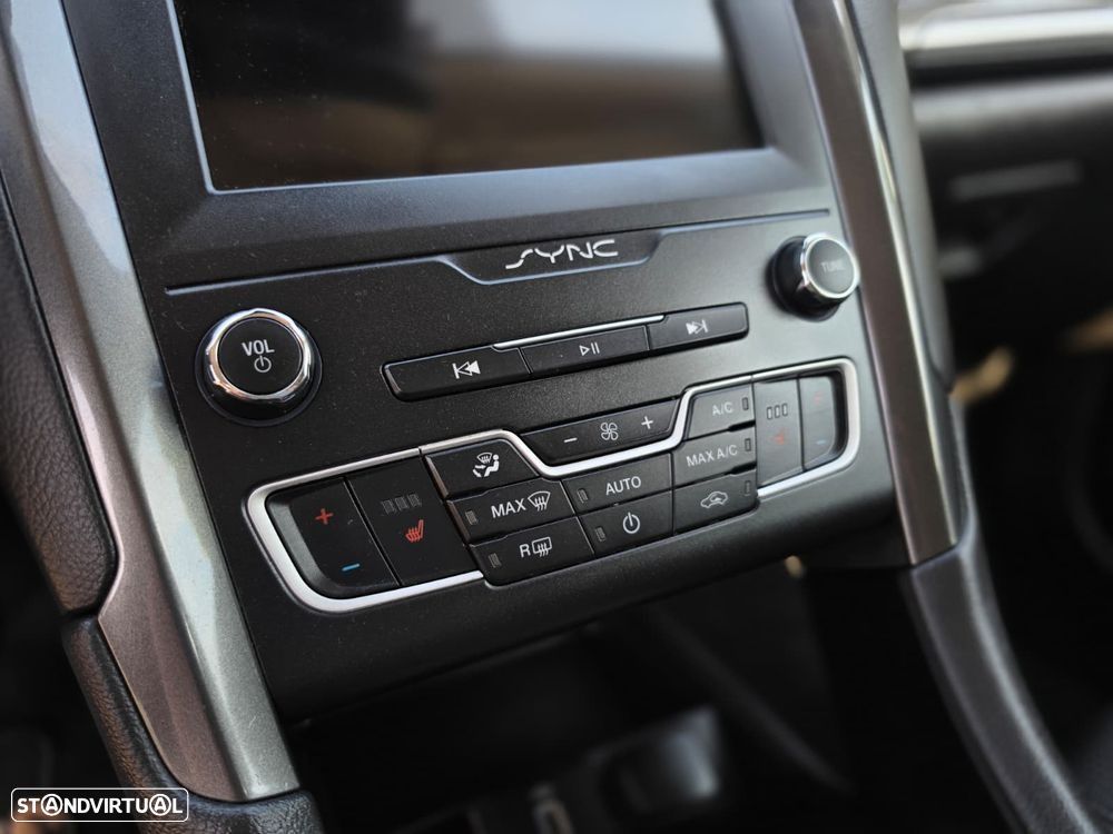 Ford Mondeo - 12