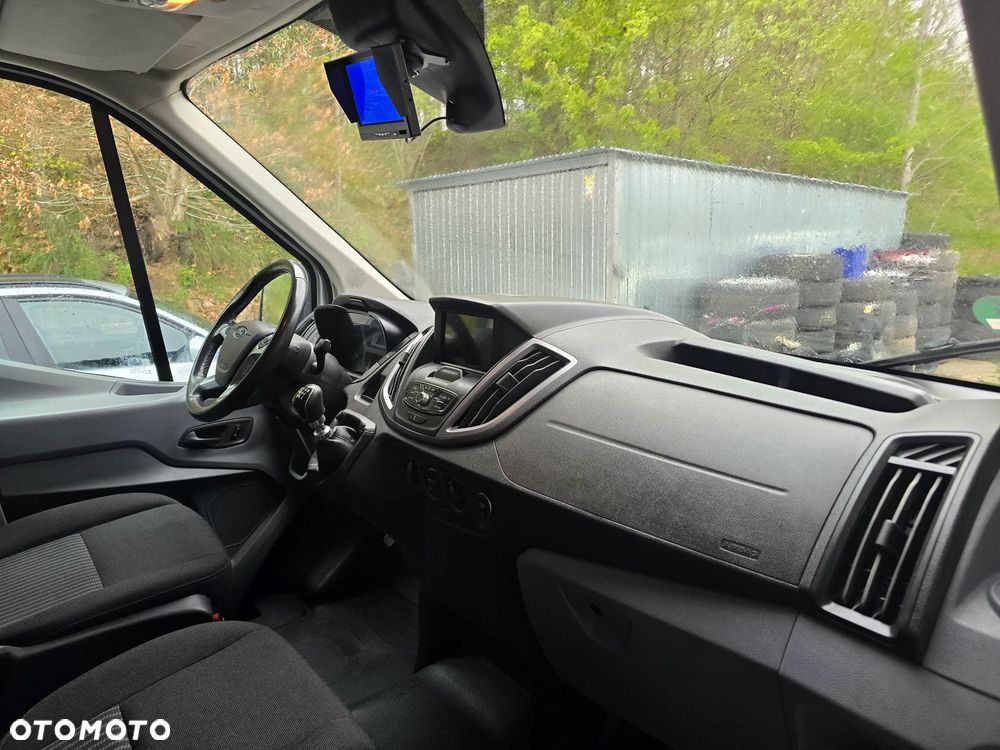 Ford Transit - 9