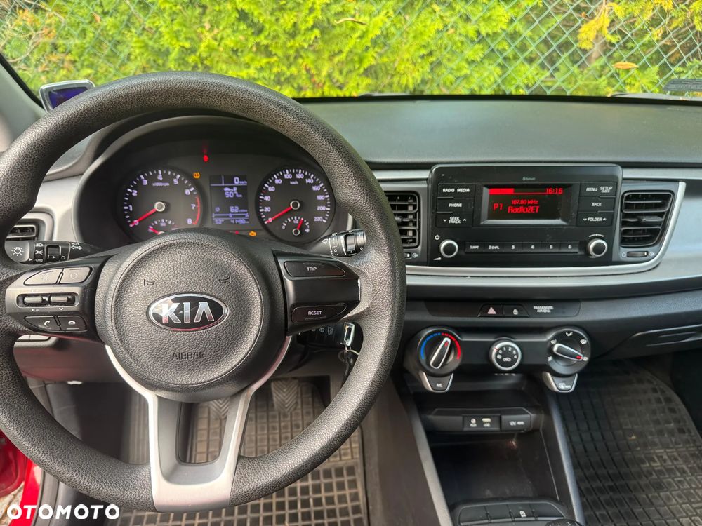 Kia Rio 1.2 M - 11