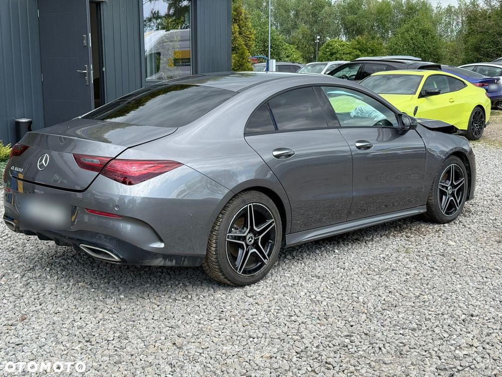Mercedes-Benz CLA 180 AMG Line 7G-DCT - 11