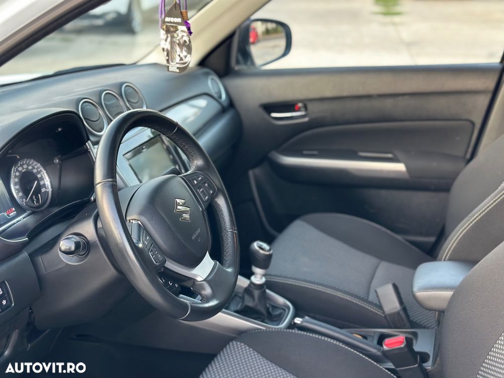 Suzuki Vitara - 14