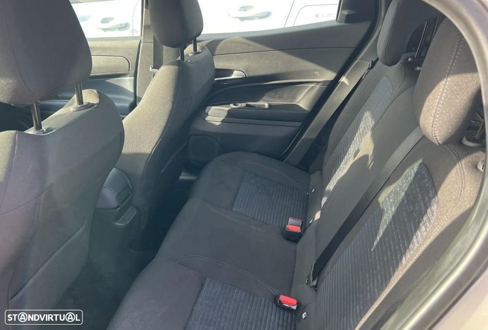 Alfa Romeo Junior Elletrica 50 kWh - 6