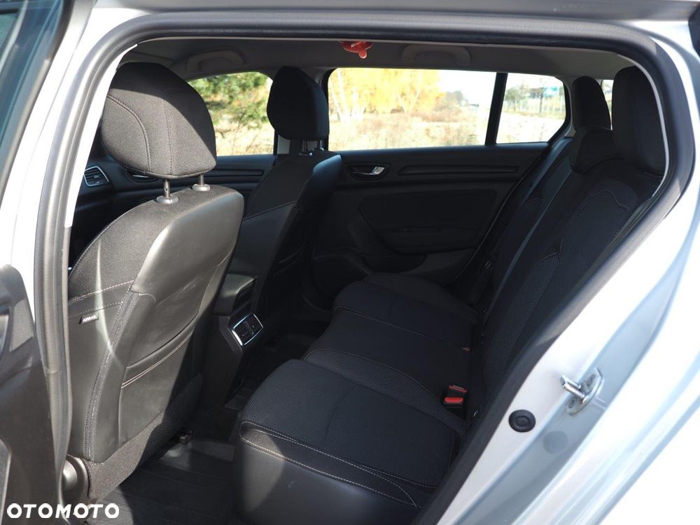 Renault Megane 1.5 Blue dCi Business - 9